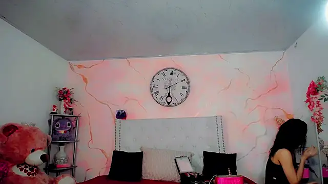 maria camilacms online show from April 13, 6:12 pm