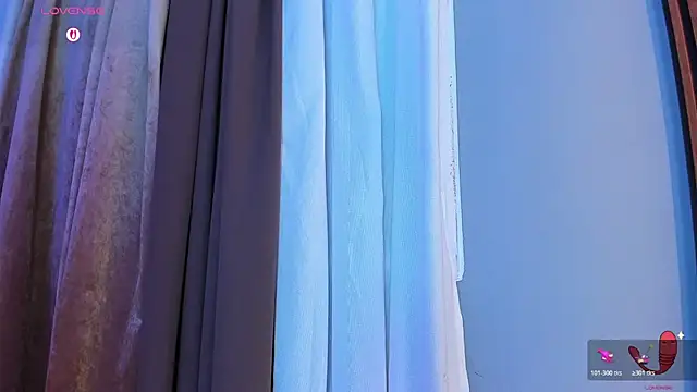 sofiaa grey  online show from October 23, 3:27 pm