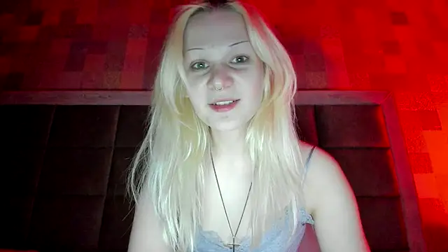 Snapshot of sashakiss99 chatting on September 28, 8:41 pm sashakiss99 online show from September 28, 8:41 pm
