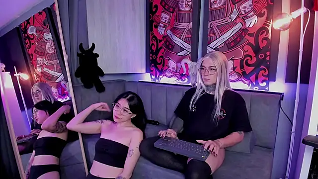 JadeyKhada online show from March 28, 11:17 pm