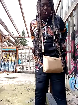 blackhotpartyts online show from December 19, 2:22 pm