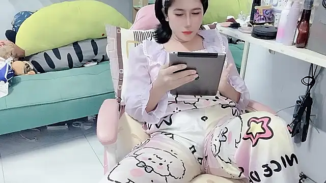 Dacky TacThien online show from February 14, 3:22 am