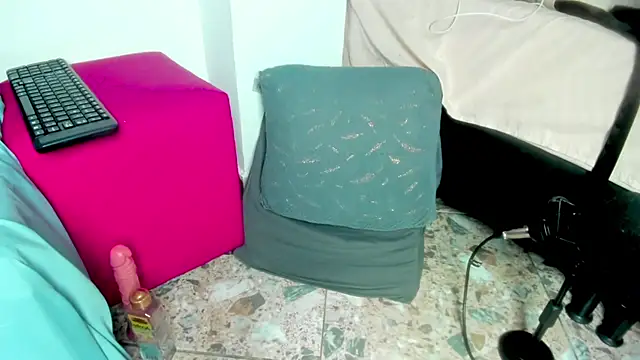 meghanSusexx online show from September 12, 3:48 am