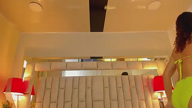 mariiahneedles online show from October 24, 12:48 am