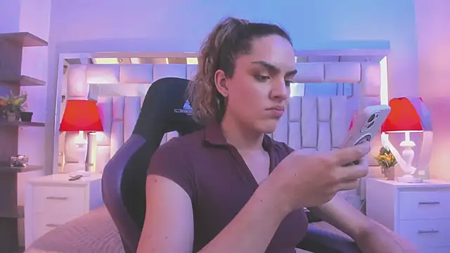 mariiahneedles online show from February 26, 11:21 pm