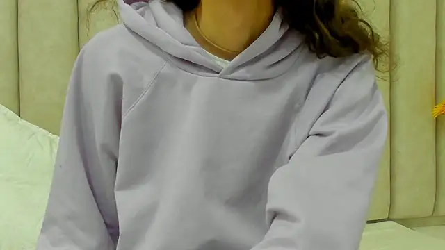 Snapshot of FreyaMoller chatting on October 13, 7:47 pm FreyaMoller online show from October 13, 7:47 pm