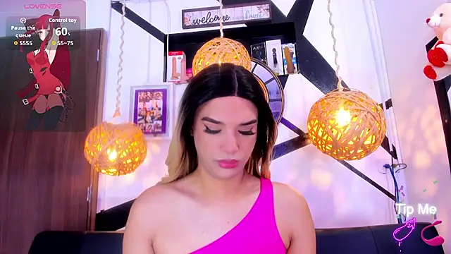 victoria aleia  online show from September 23, 10:49 pm
