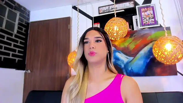 victoria aleia  online show from October 9, 11:05 pm