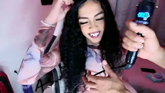 Snapshot of Stefhania_susej chatting on October 7, 7:09 am Stefhania susej online show from October 7, 7:09 am