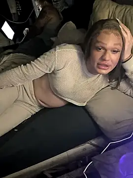 ImCarolinaCutiexxx online show from November 28, 12:50 pm