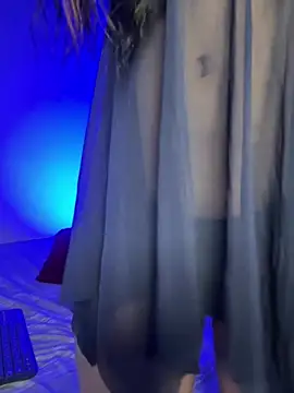 LucyGiraldo online show from February 4, 7:18 pm