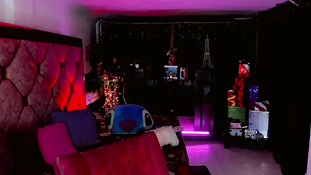 the-horus-girl online show from December 20, 3:12 am