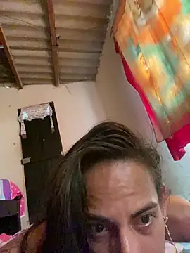 AlexaWarner online show from February 3, 4:01 pm