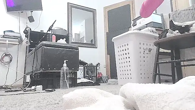 sissytrapdolly24 online show from March 7, 8:14 pm