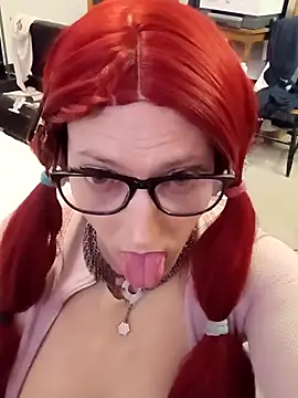 sissytrapdolly24 online show from September 23, 5:35 am