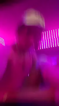 gurlnips online show from March 3, 9:49 am