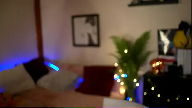 Bellis Perenis online show from December 22, 6:45 pm