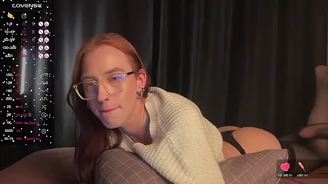 Avril Pearly  online show from March 14, 11:27 pm