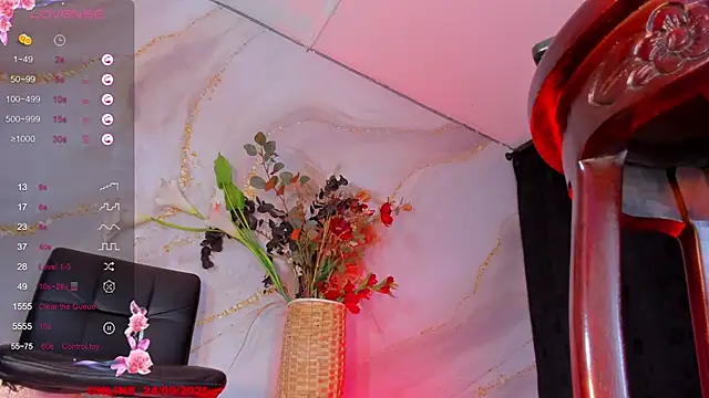 Karla-Ebony online show from September 24, 1:28 pm