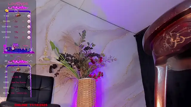 Karla-Ebony online show from October 11, 1:46 pm