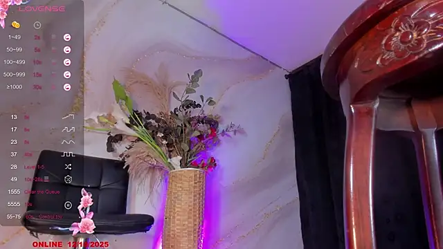 Karla-Ebony online show from October 12, 1:57 pm