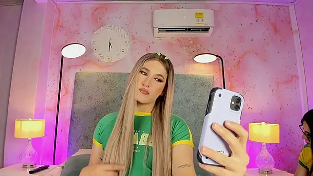 JESSI NAOMI online show from November 7, 12:33 am