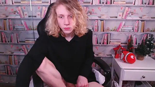 nellystarrr online show from December 12, 8:57 am