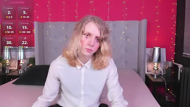 nellystarrr online show from March 1, 2:13 pm