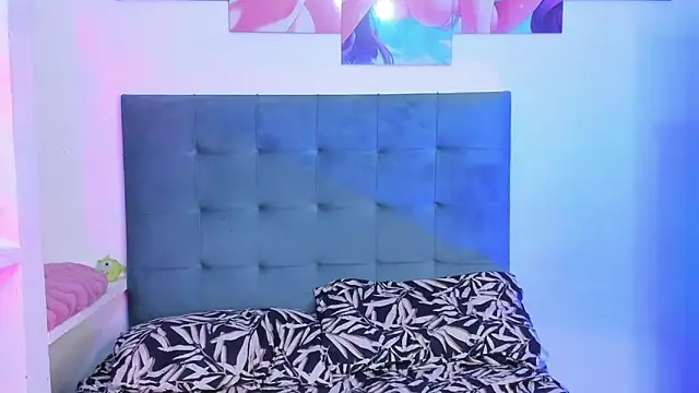 seline wolff online show from February 14, 2:08 am