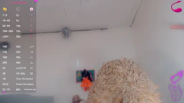 Oriana braom online show from February 9, 7:20 pm