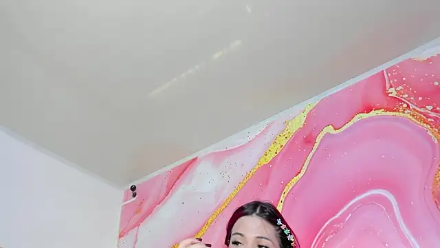 Daisy  rose online show from March 16, 2:59 am