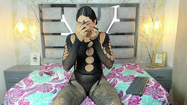 Alison Chan  online show from March 31, 1:07 am