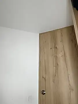 Kiitygirl online show from February 6, 3:23 am