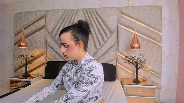 JustinePerry online show from March 7, 5:02 am