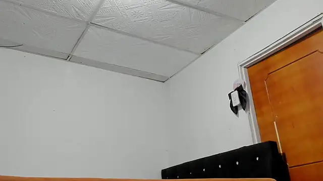 Snapshot of chloe_evanx_ chatting on January 18, 7:10 pm chloe evanx  online show from January 18, 7:10 pm