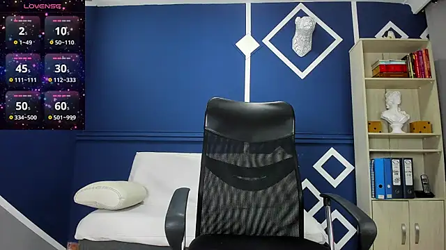 charolbruce 1 online show from March 7, 12:16 pm