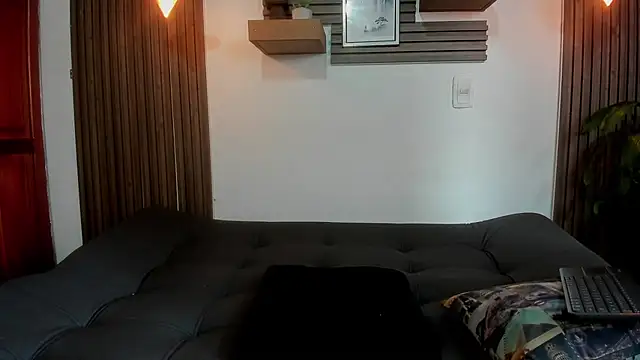 rihannagil online show from October 22, 3:25 pm