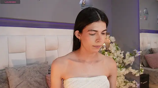 CuteAri online show from April 4, 8:07 pm