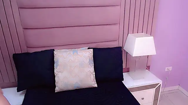 SexyValeriaa online show from December 12, 12:33 pm