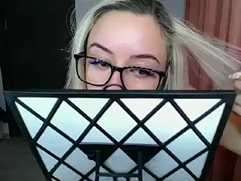 Julianna68 online show from February 10, 10:51 pm