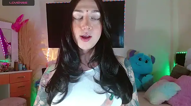 karla zambrano online show from December 7, 6:10 pm