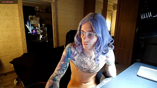 Julia dolls online show from February 3, 5:51 pm