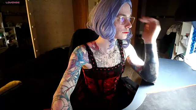 Julia dolls online show from March 16, 6:11 pm