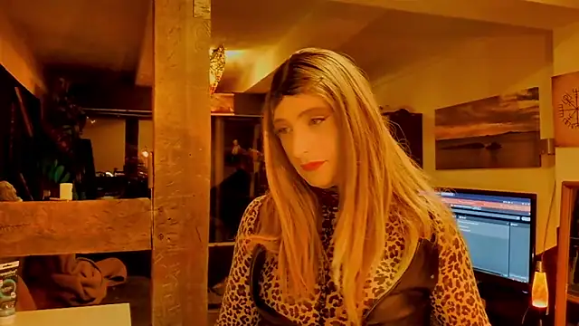 DYasmin69 online show from April 5, 11:03 pm