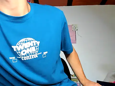 chico-muy-caliente online show from December 24, 7:11 pm