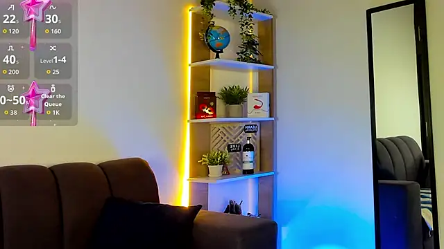 Yorkeidys1 online show from April 1, 11:44 am