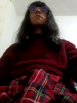 ChloeRaccoon online show from November 13, 5:27 am