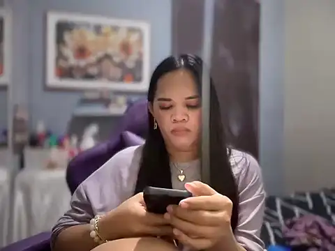 SophiaCourthaway online show from April 10, 10:26 pm