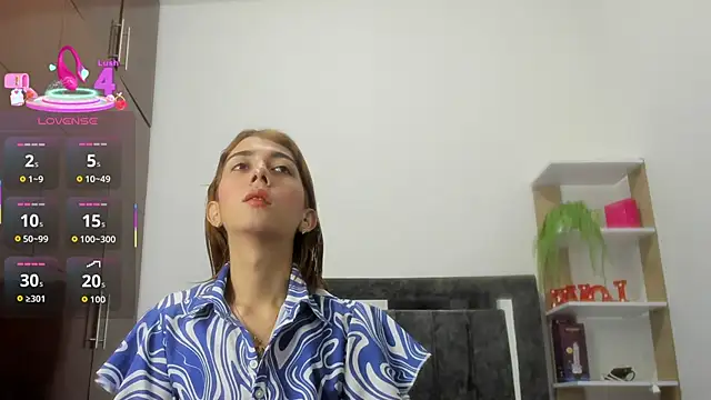 Nicol TransGirl online show from April 7, 4:57 am