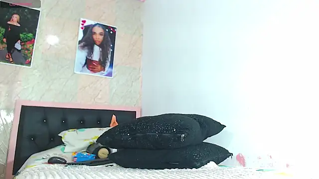 k stormi  online show from November 9, 3:40 am